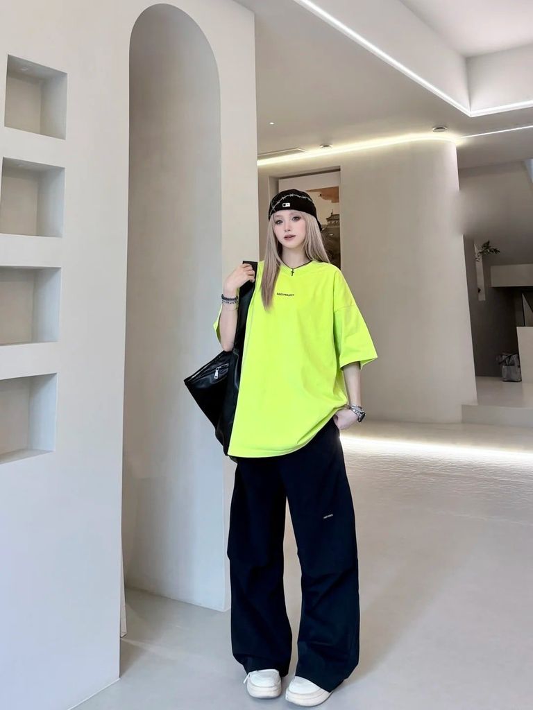 Màu neon mặc với màu gì