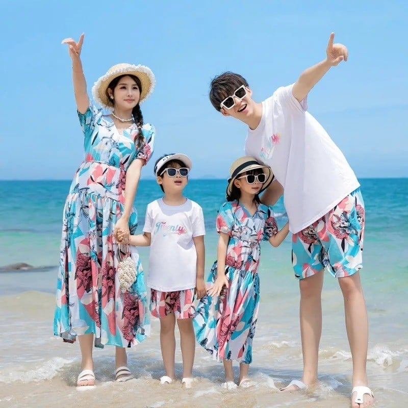 những bộ quần áo đi biển