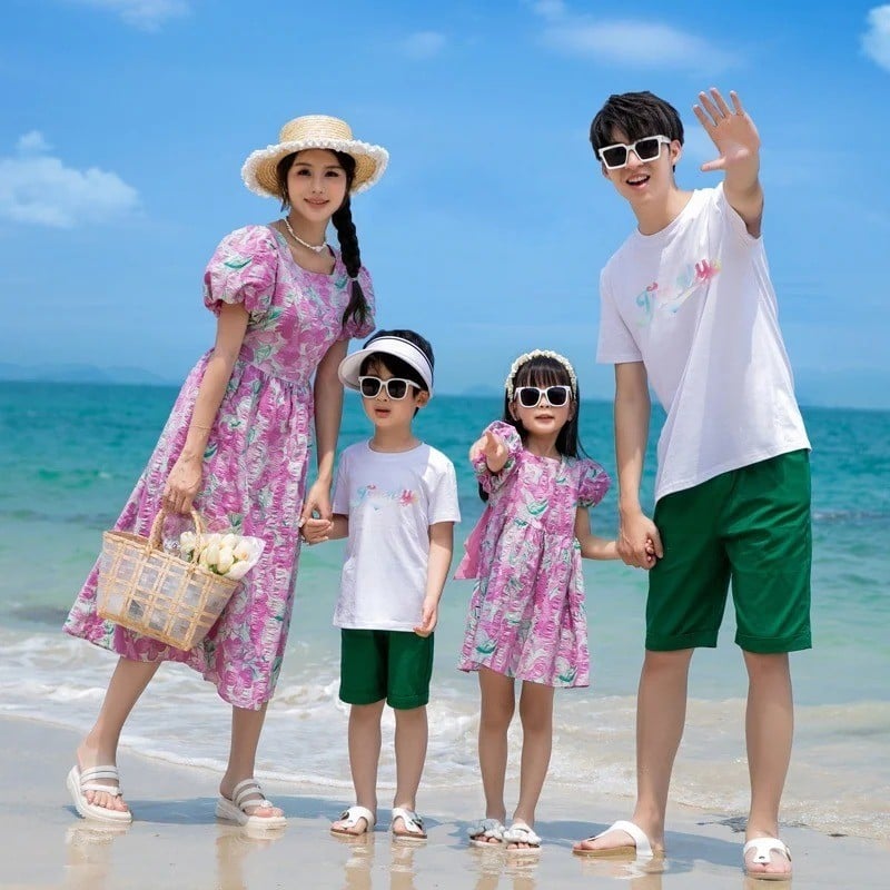 những bộ quần áo đi biển