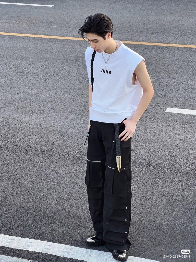 Phong cách ăn mặc bad boy là gì?