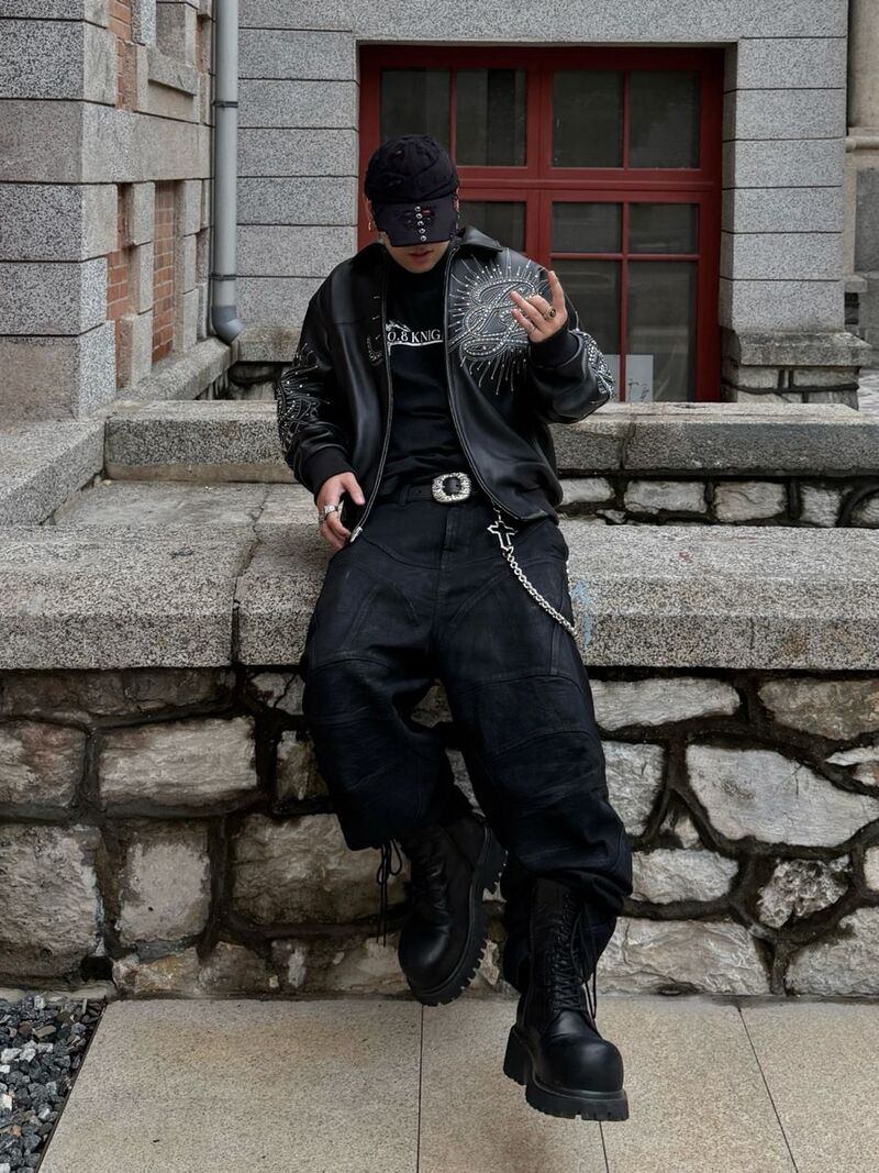 Phong cách ăn mặc bad boy là gì?