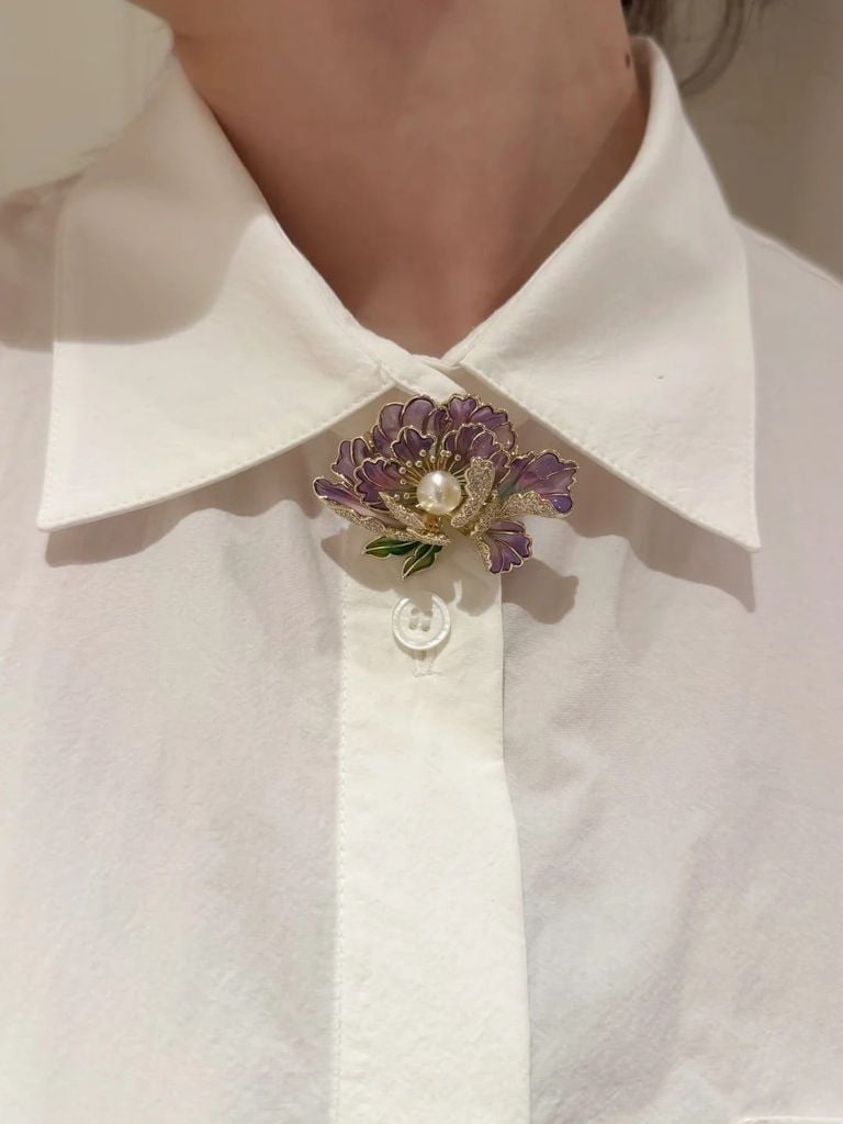 phụ kiện cài áo nữ