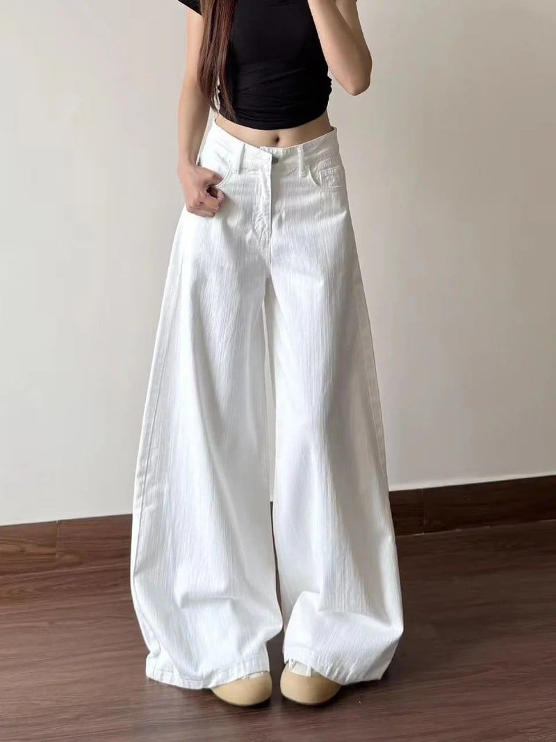 quần bò trắng