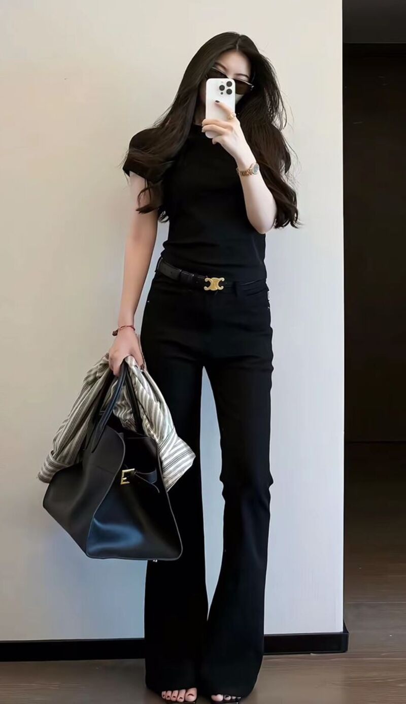 Quần jean đen phối với áo màu gì?