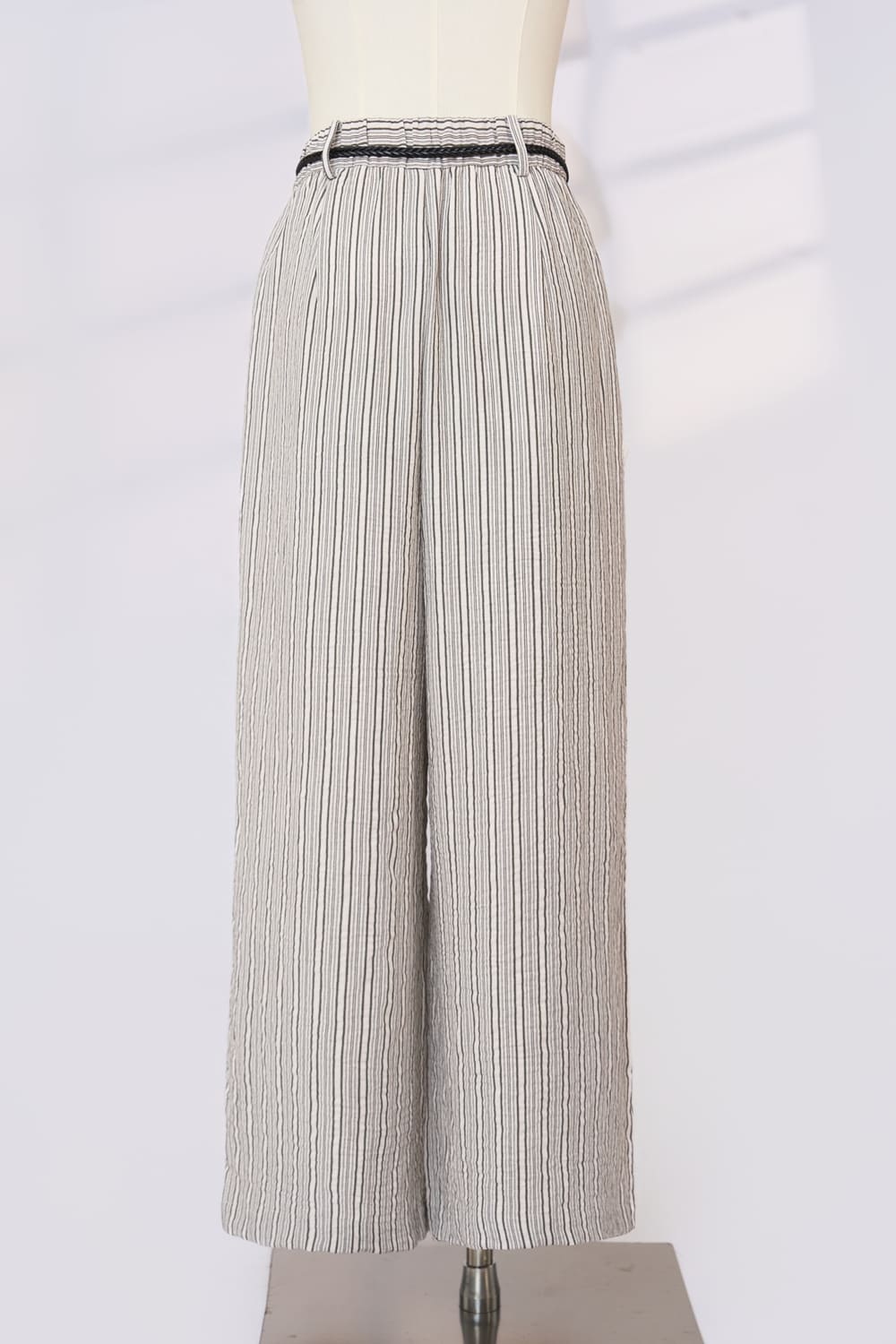 Quần suông thô kẻ cạp cao phối kèm thắt lưng