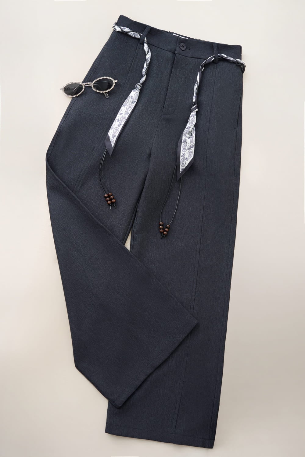 Quần dài dáng suông phối đai