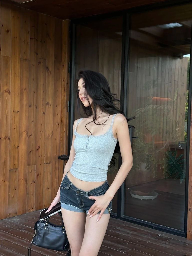 Cách phối đồ với Quần short nữ