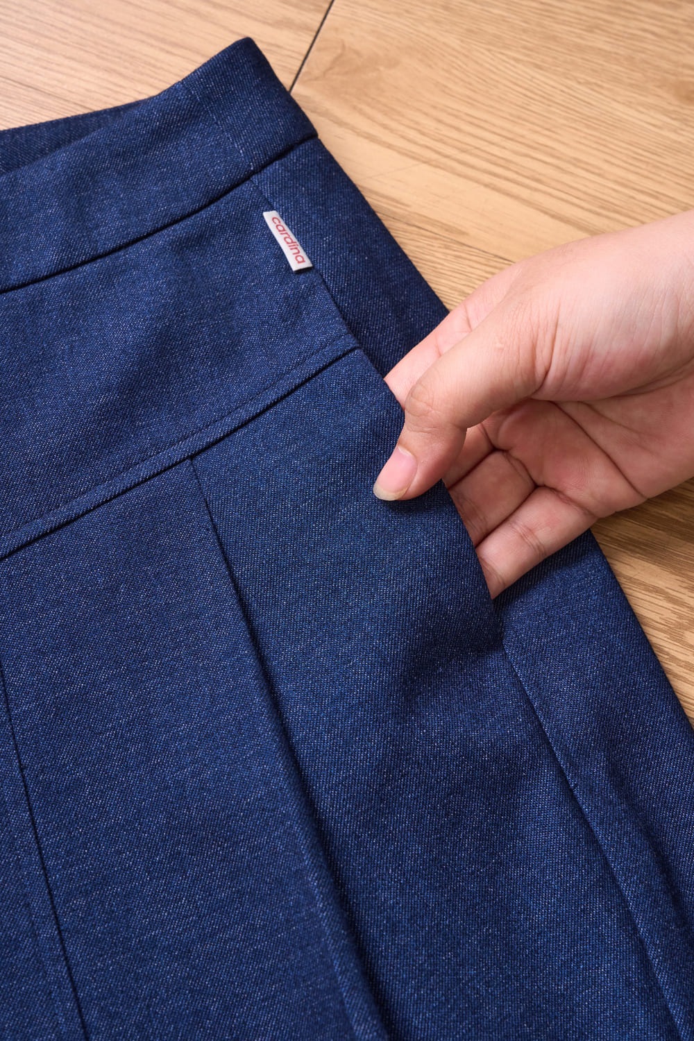 Quần suông denim gân dọc tôn dáng