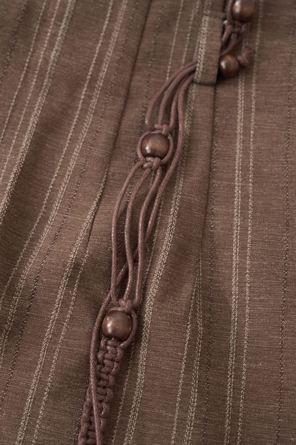 Quần dài thô kẻ dáng suông cạp liền dây đai