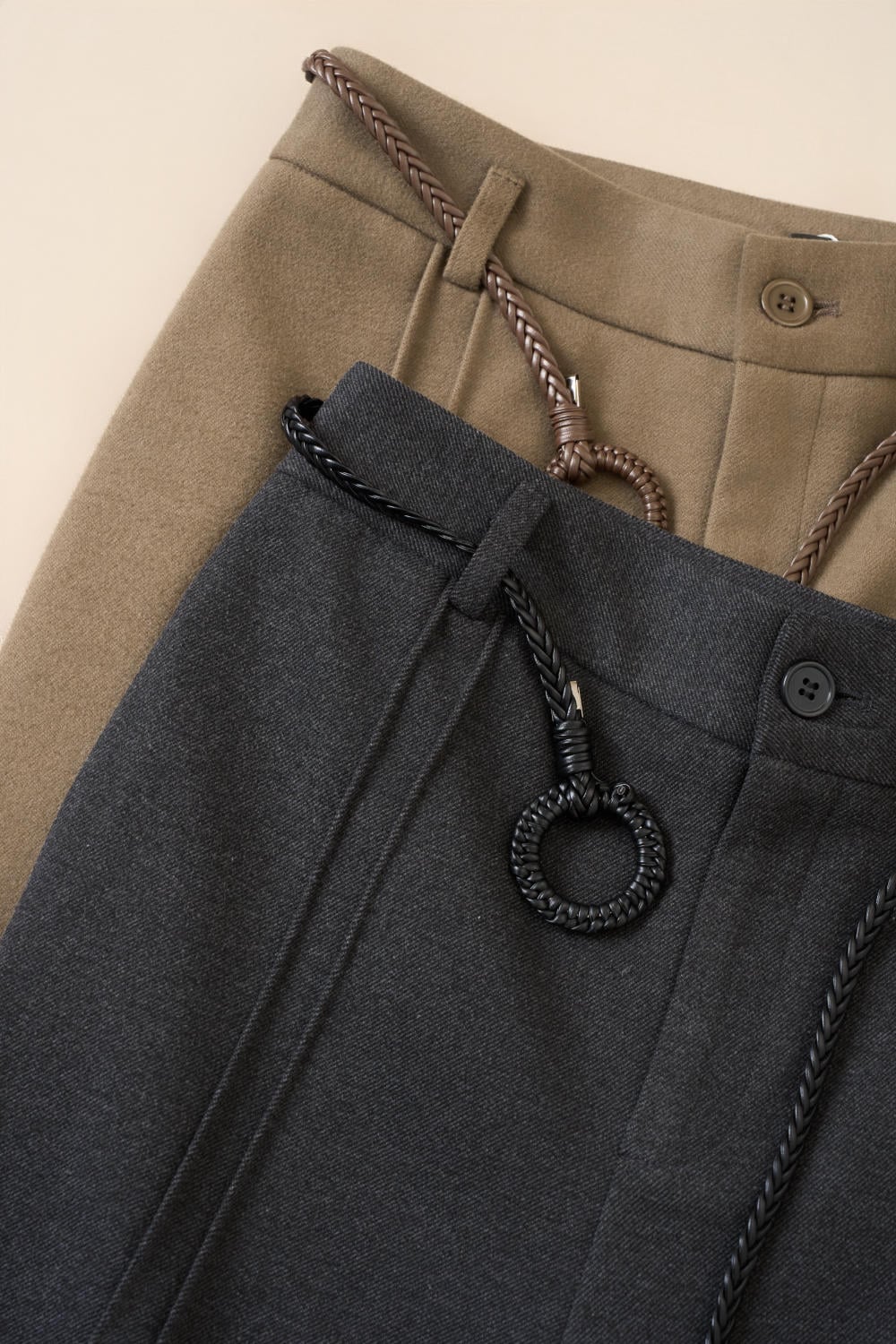 Quần suông dạ Giana thiết kế tạo gân trước kèm đai thắt