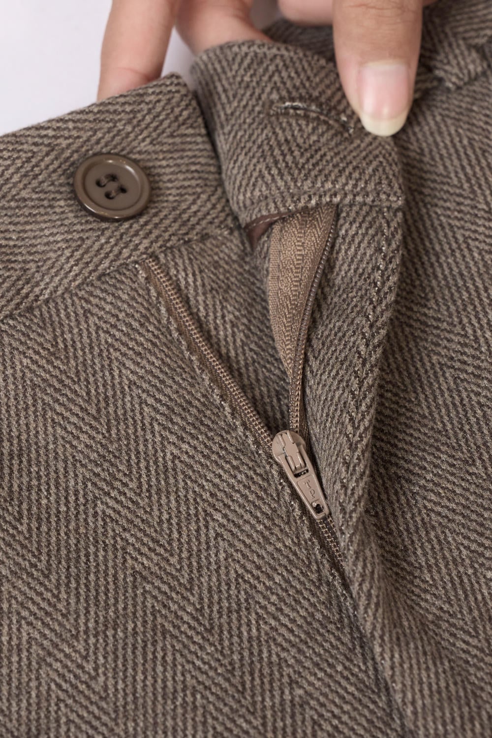 Quần suông dạ xương cá cạp cao kèm thắt lưng thanh lịch