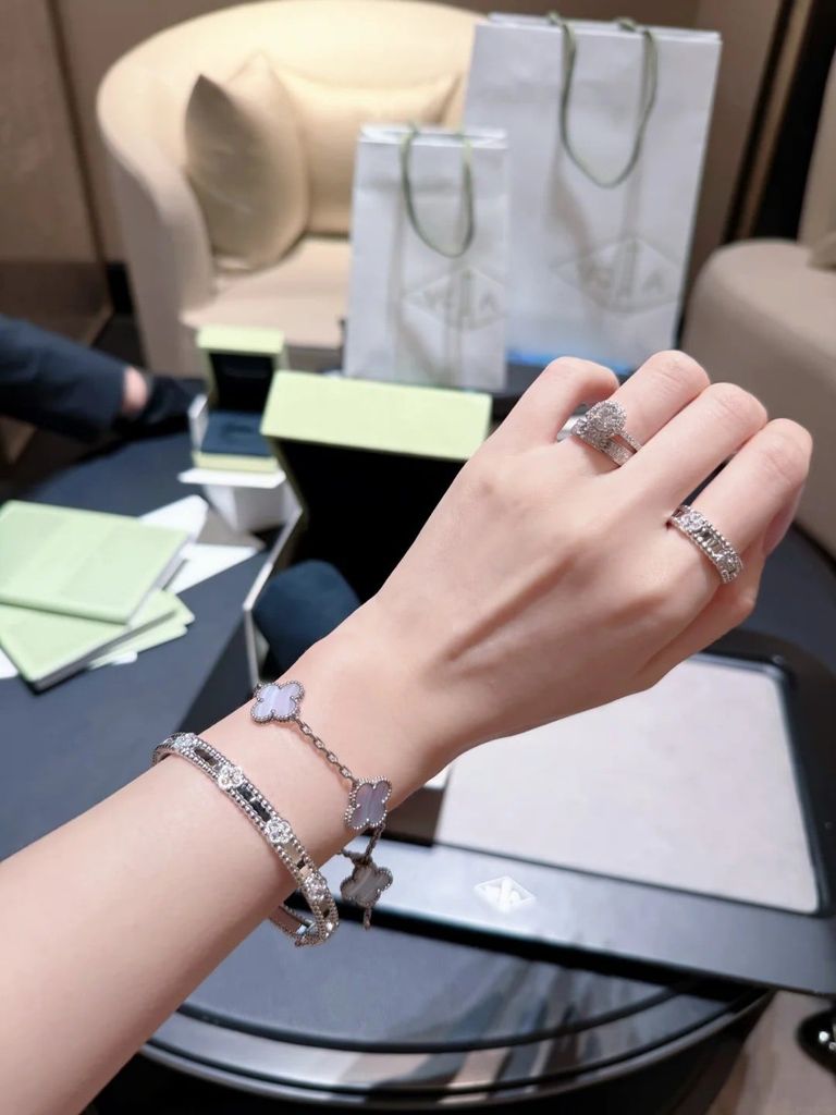 trang sức bạch kim