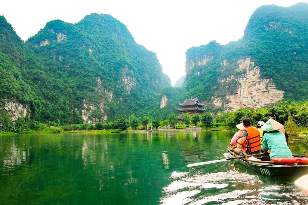 khu du lịch sinh thái Tràng An Ninh Bình