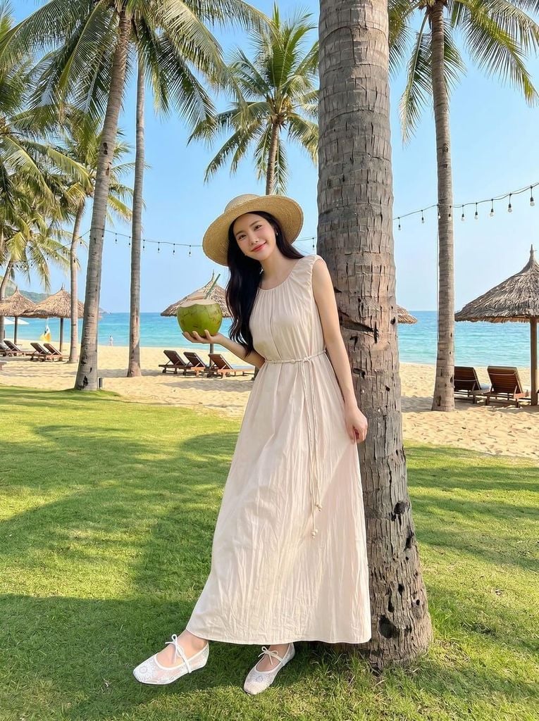 váy dài chấm gót