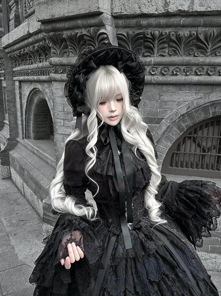 váy lolita đen