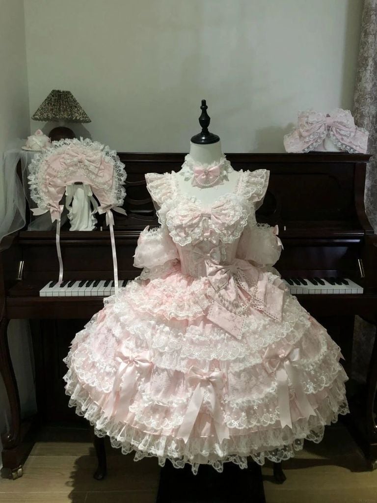 váy lolita lộng lẫy