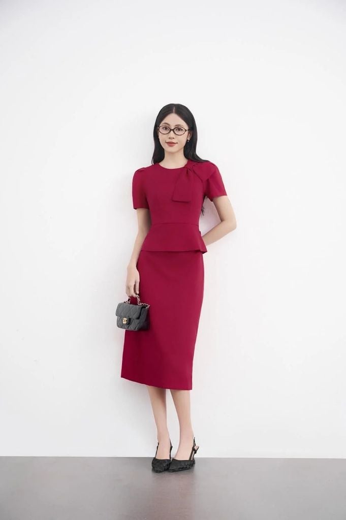 Váy peplum