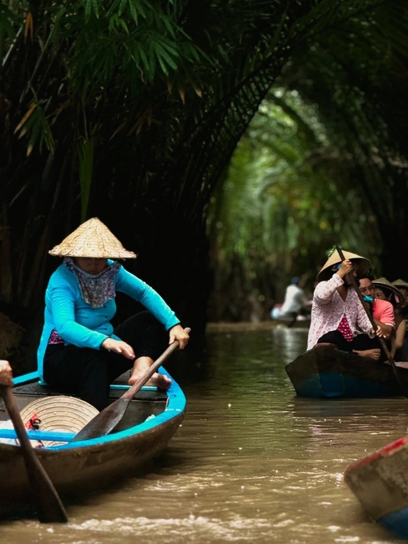 Du lịch Cồn Thới Sơn: Cách bắt trọn góc máy chụp xuồng ba lá triệu view