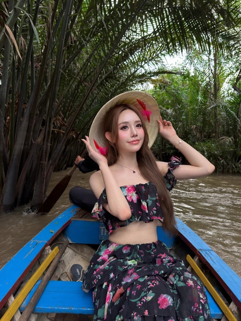 Gia nhập đường đua xuồng ba lá Cồn Thới Sơn khi di du lịch Miền Tây