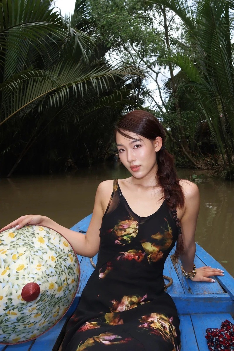 Gia nhập đường đua xuồng ba lá Cồn Thới Sơn khi di du lịch Miền Tây