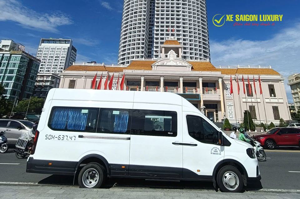 Thuê xe đưa đón nhân viên