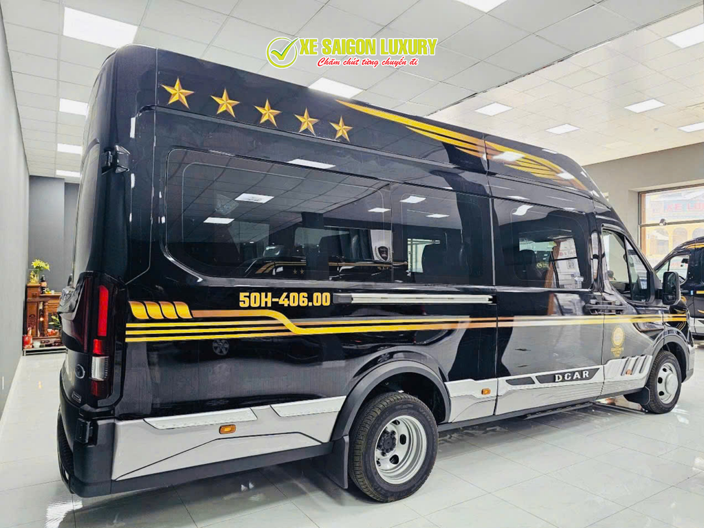 dcar-limousine-rental-saigon