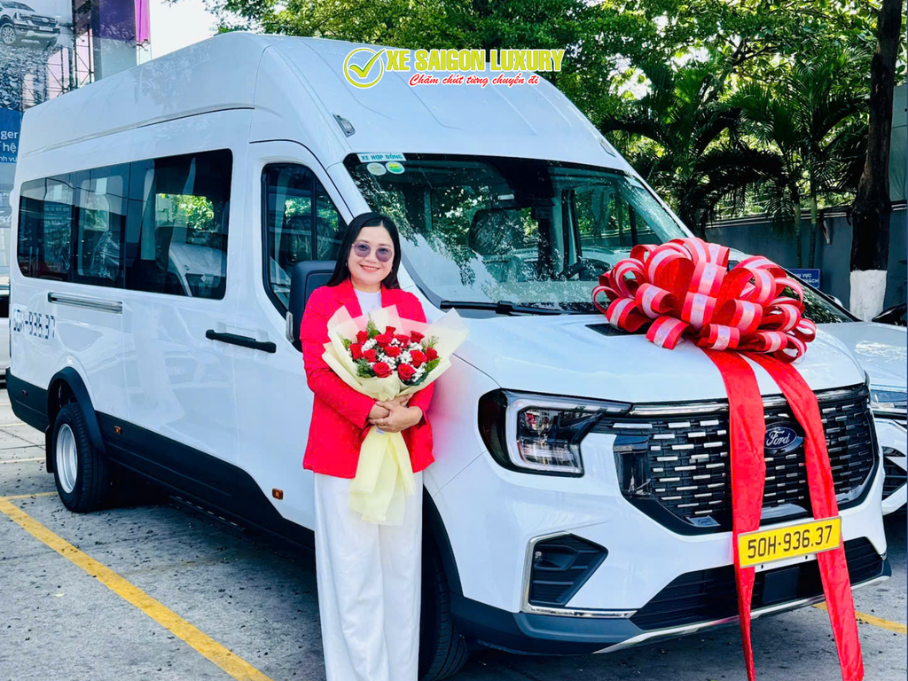 ho-chi-minh-car-hire-with-chauffeur
