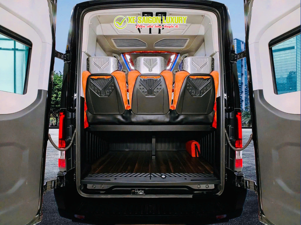 vip-limousine-service-saigon-12-seats