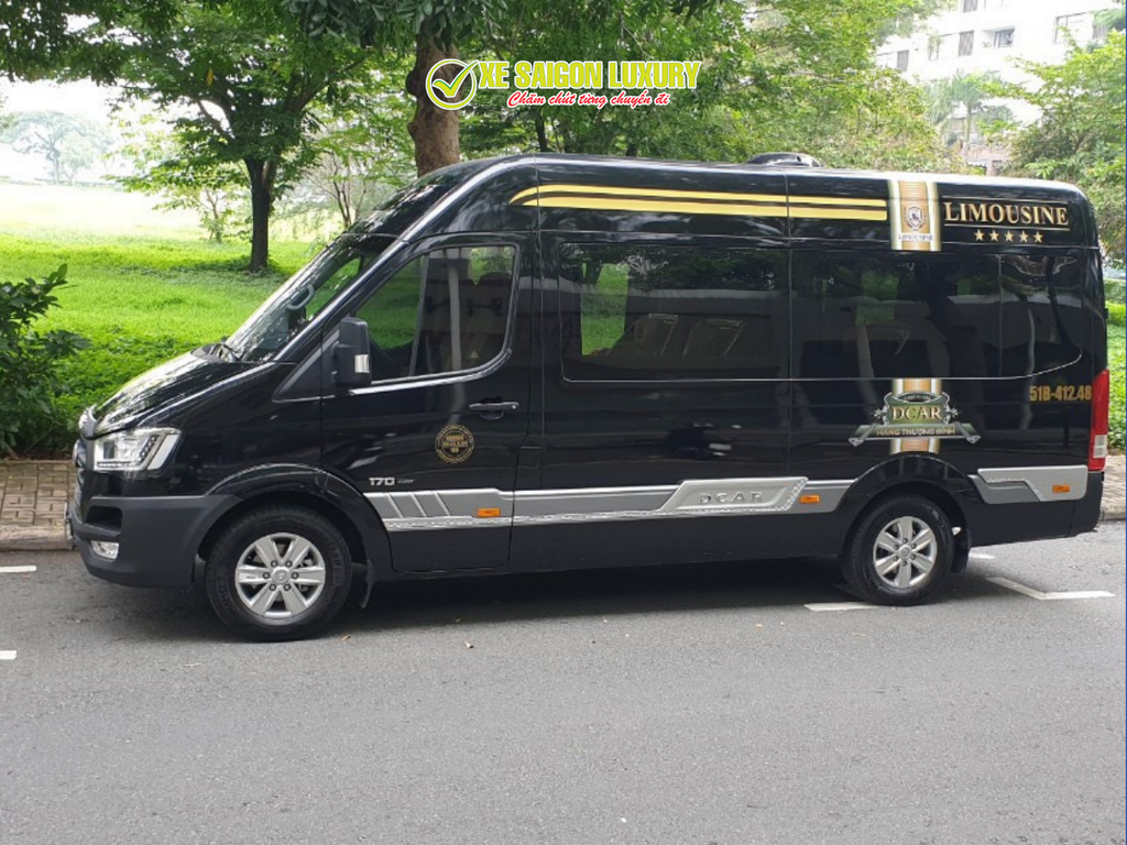 vip-limousine-service-saigon-12-seats