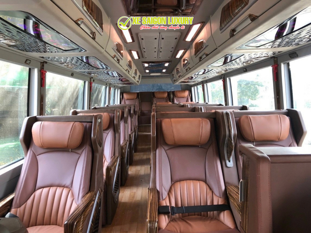 gia-thue-xe-limousine-16-cho