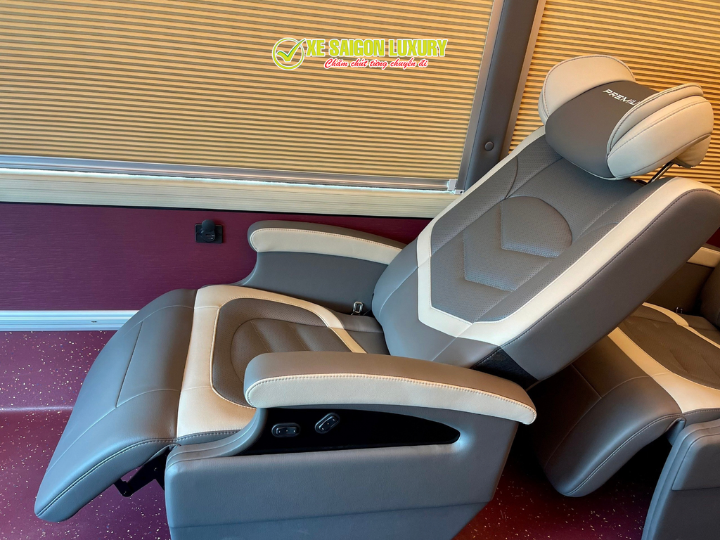gia-thue-xe-limousine-16-cho