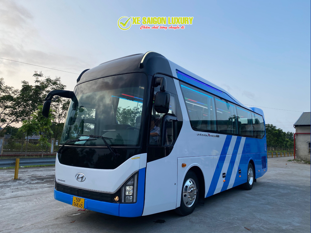 29-seater-bus-rental-ho-chi-minh-city