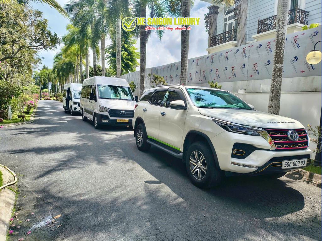 private-van-hire-ho-chi-minh