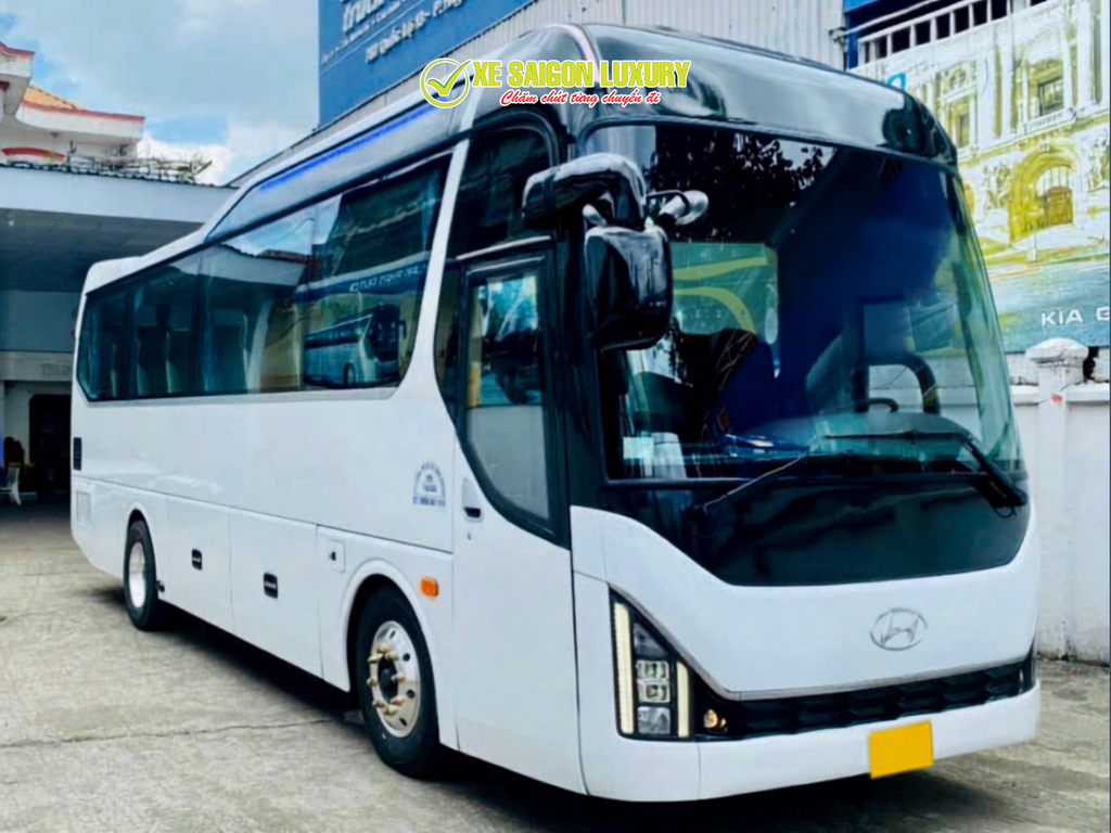 29-seater-bus-rental-ho-chi-minh-city