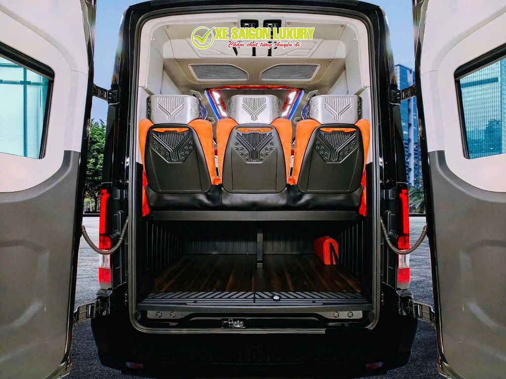 thue-xe-limousine-dua-don-san-bay
