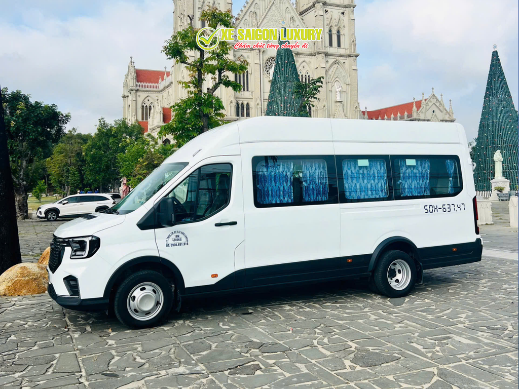 saigon-to-mui-ne-luxury-van-rental