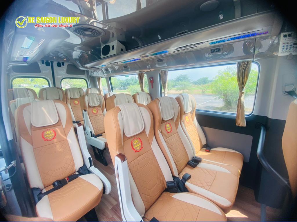 cho-thue-xe-16-cho-di-nha-trang