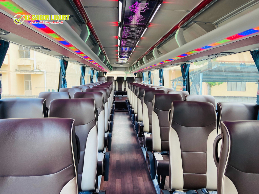 cho-thue-xe-45-cho-di-nha-trang