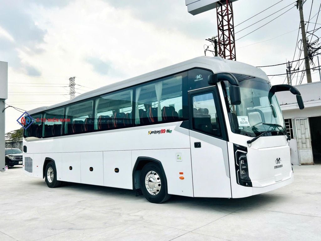 thuê xe 47 chỗ Kim Long