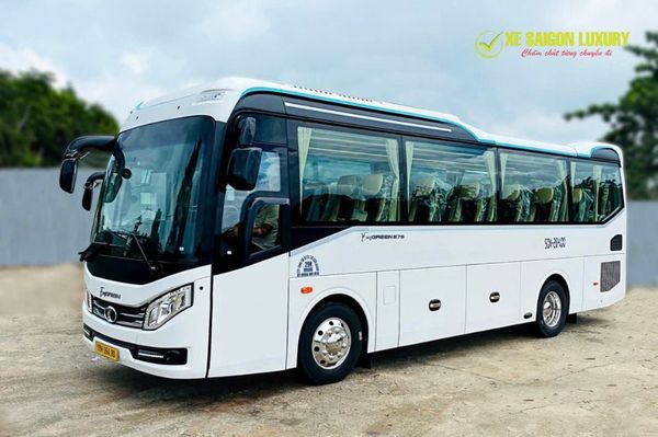 thue-xe-29-cho-dua-don-nhan-vien