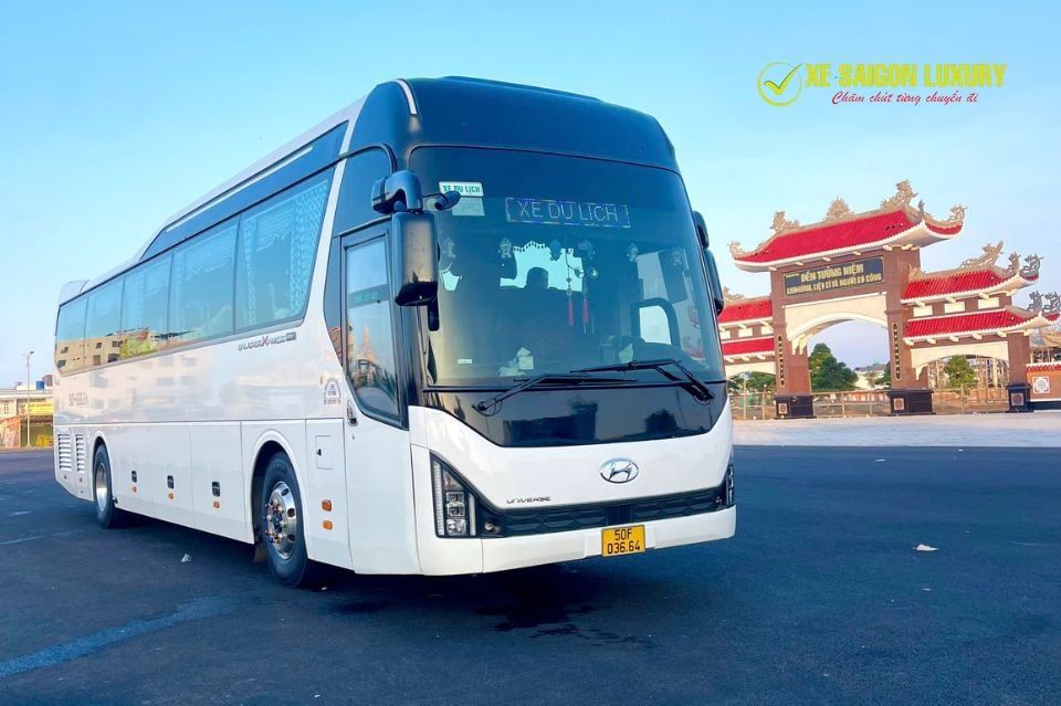 thue-xe-45-cho-don-tien-san-bay-long-thanh