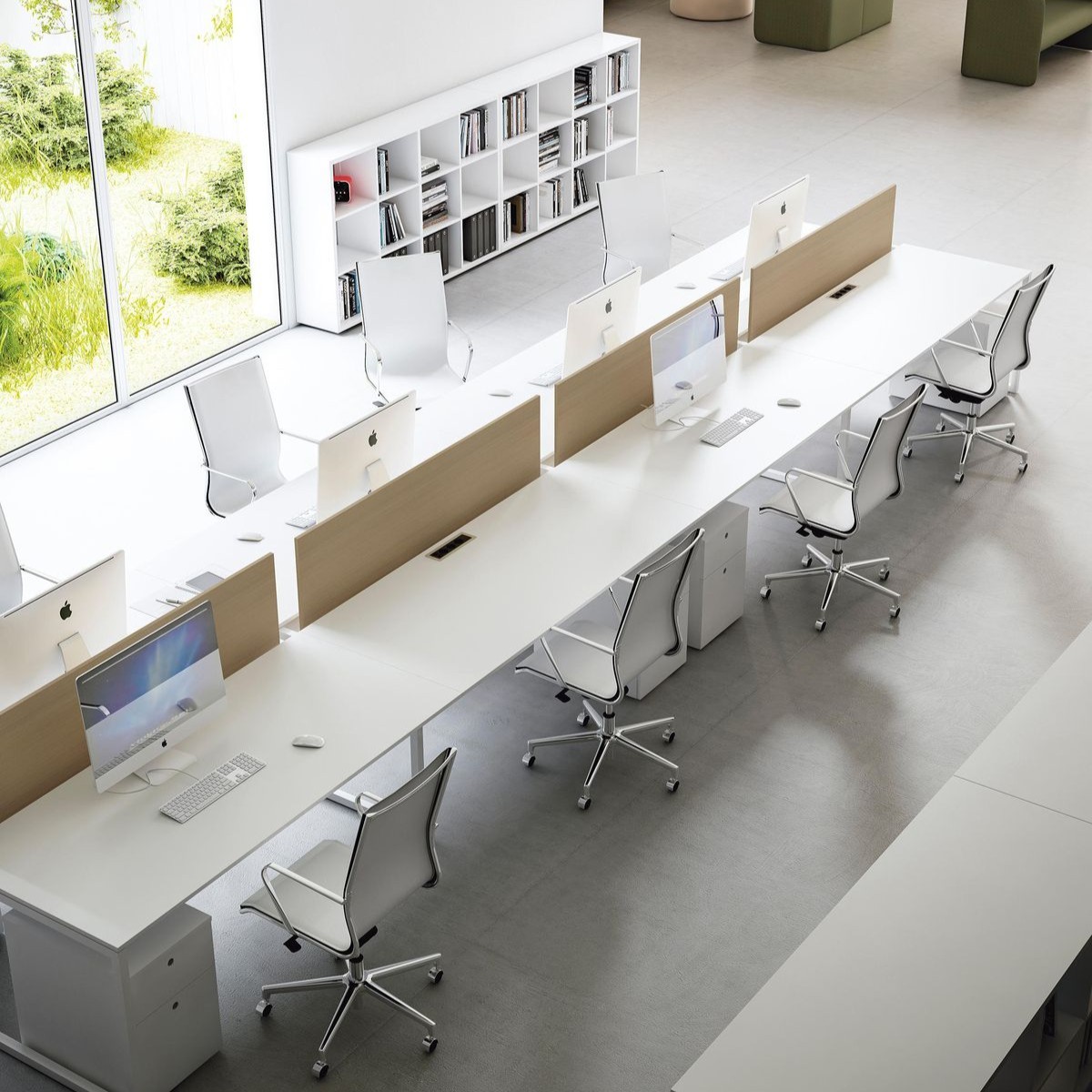 Tại sao việc đầu tư vào nội thất văn phòng lại quan trọng?