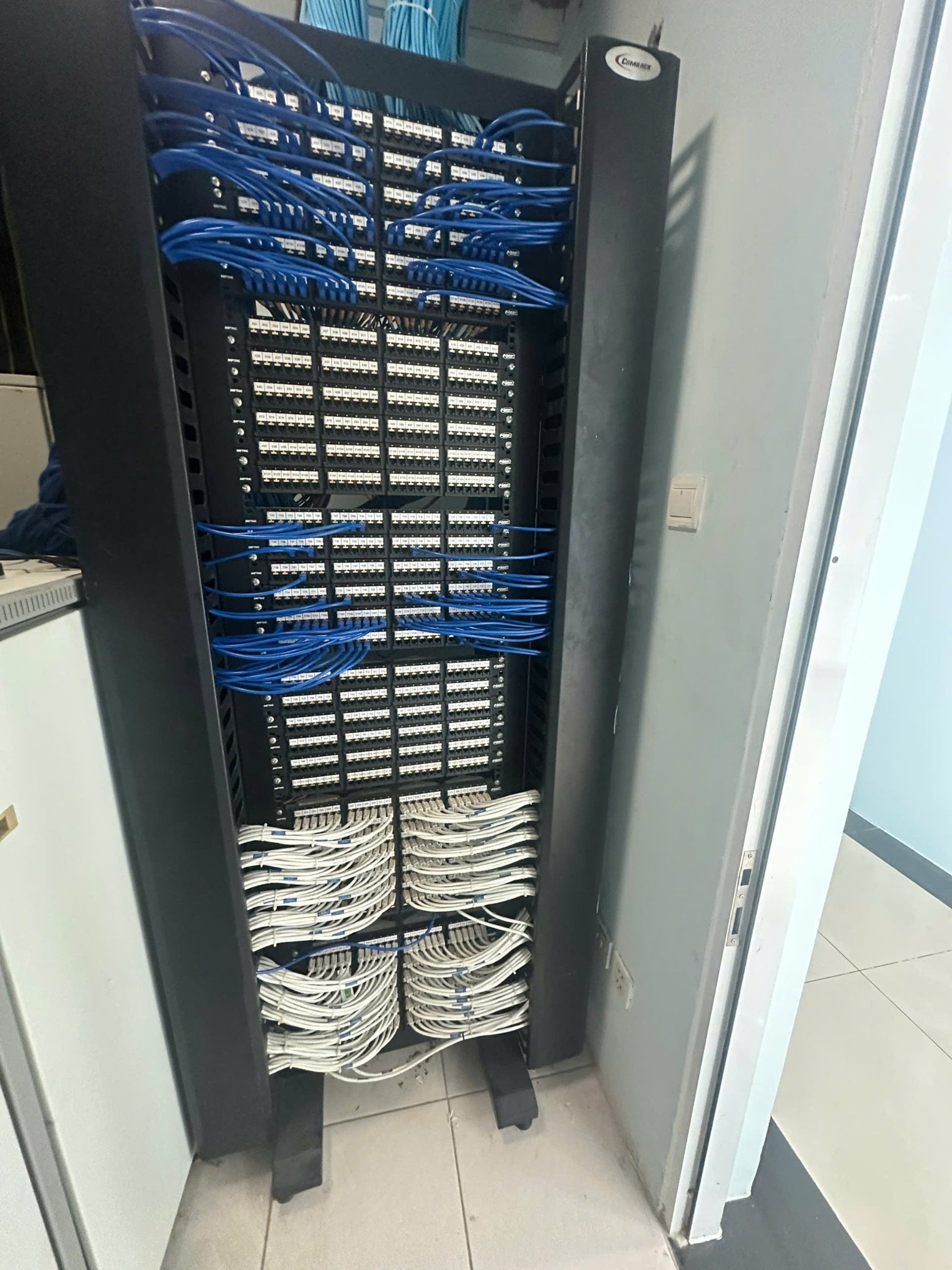 Quảng Tin Bàn Giao Hệ Thống Mạng Và Thiết Bị CNTT Cho Khách Hàng Đúng Tiến Độ, Đảm Bảo Chất Lượng