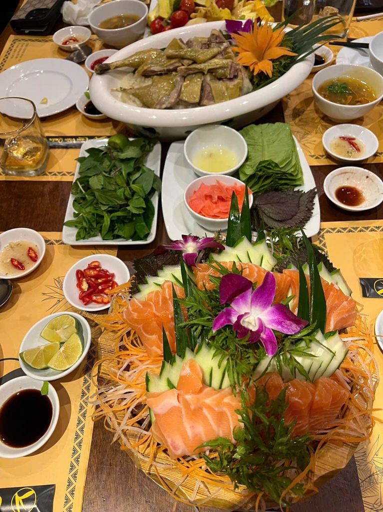 Cầm Viên Quán - Ngon Cả Bốn Mùa