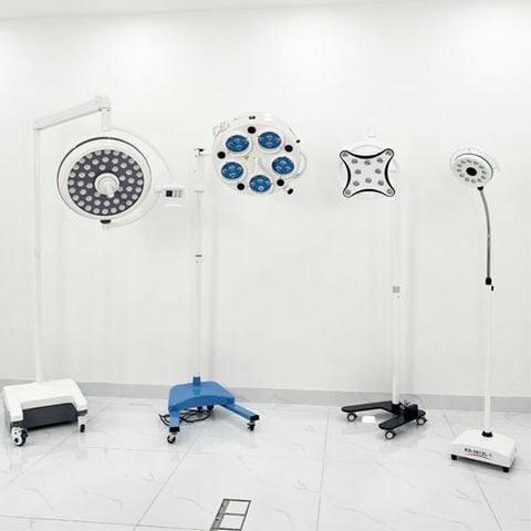 Đèn phẫu thuật di động