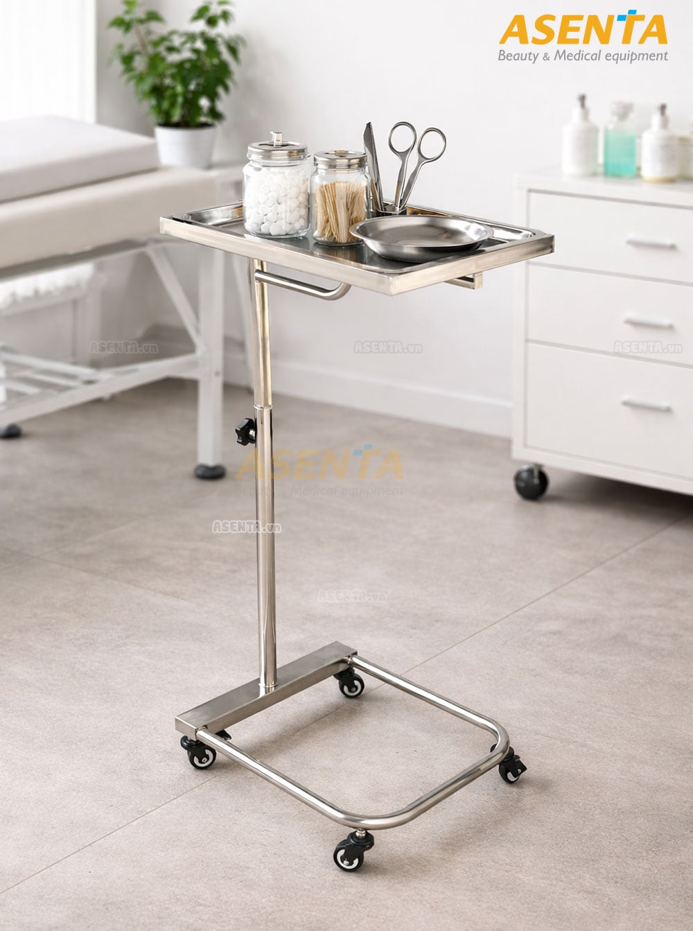 Mẫu bàn mayor được dùng phổ biến trong phòng khám, bệnh viện