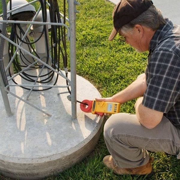 Cách đo điện trở đất bằng Ampe kìm đo điện trở đất
