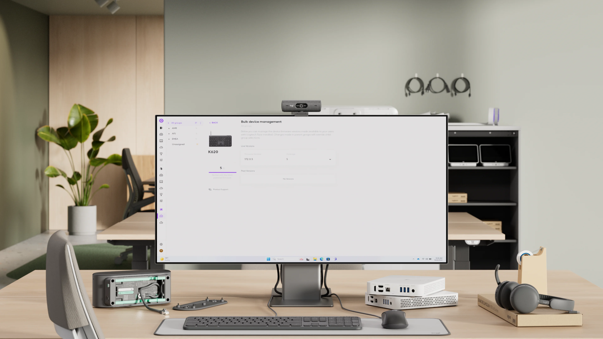 Connect to Wi-Fi or over PoE to monitor, manage, and update Rally AI Camera along with your other meeting room devices through Logitech Sync. One intuitive interface. Simple and easy.
