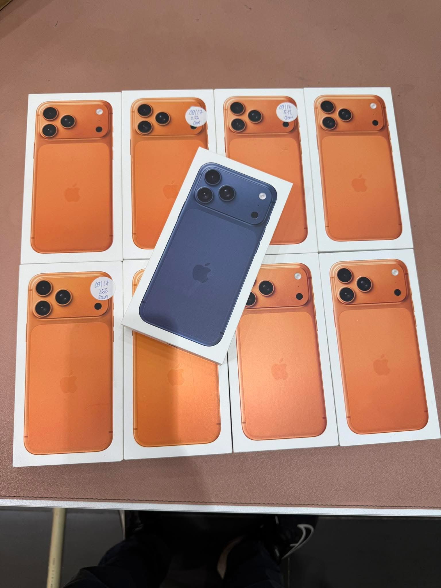 Giá iPhone 17 Pro Max Mới Nhất – Đầy Đủ Phiên Bản, Update liên tục