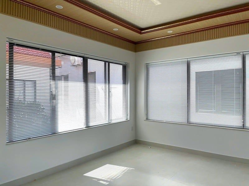 Rèm sáo nhôm cho các khung cửa sổ